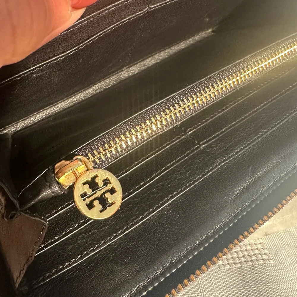 Tory Burch Black Zip around Wallet Nylon and all leather interior gold hardware - Picture 7 of 14